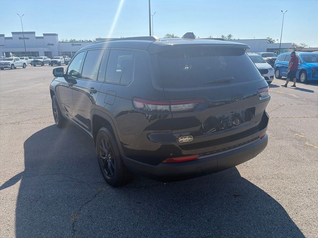 2027 Jeep Grand Cherokee GRAND CHEROKEE L LAREDO ALTITUDE 4X4