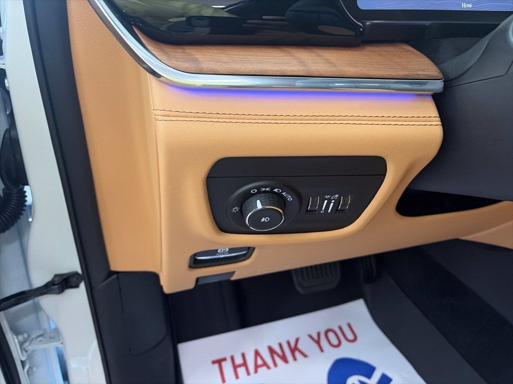 2027 Jeep Grand Cherokee GRAND CHEROKEE L SUMMIT 4X4