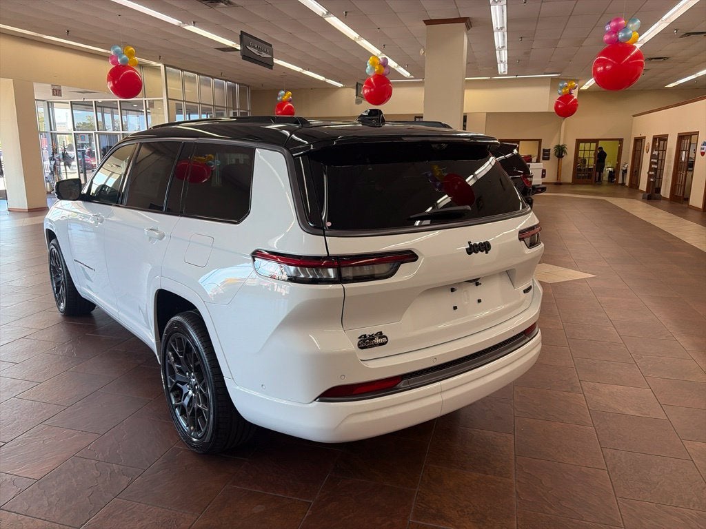 2027 Jeep Grand Cherokee GRAND CHEROKEE L SUMMIT 4X4