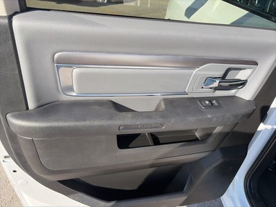 2023 RAM 1500 Classic SLT Crew Cab 4x2 5'7' Box