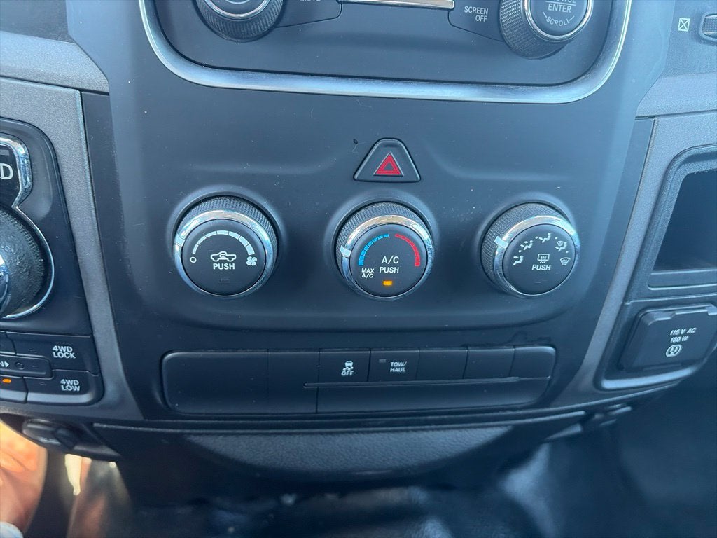 2021 RAM 1500 Classic SSV Crew Cab 4x4 5'7' Box