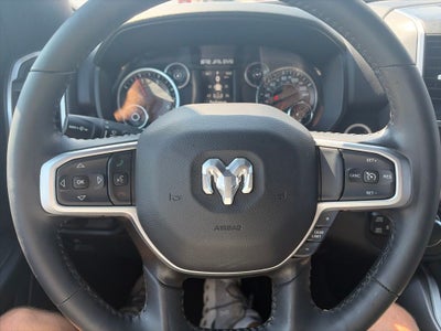 2023 RAM 1500 Big Horn Crew Cab 4x4 5'7' Box