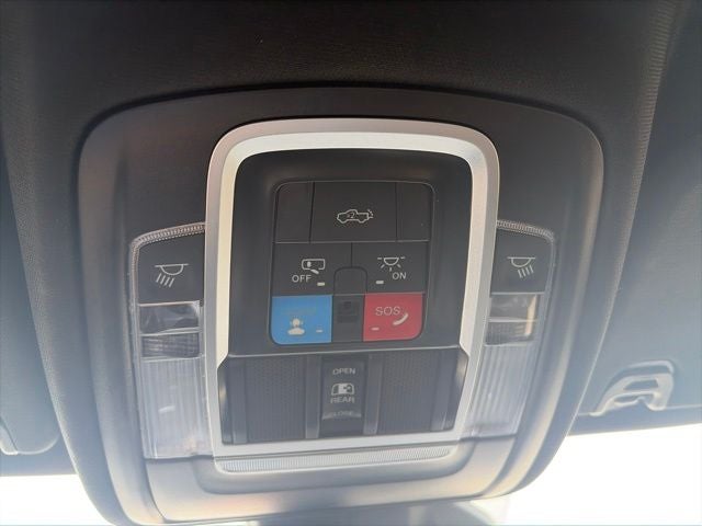 2025 RAM 1500 Big Horn Crew Cab 4x4 5'7' Box