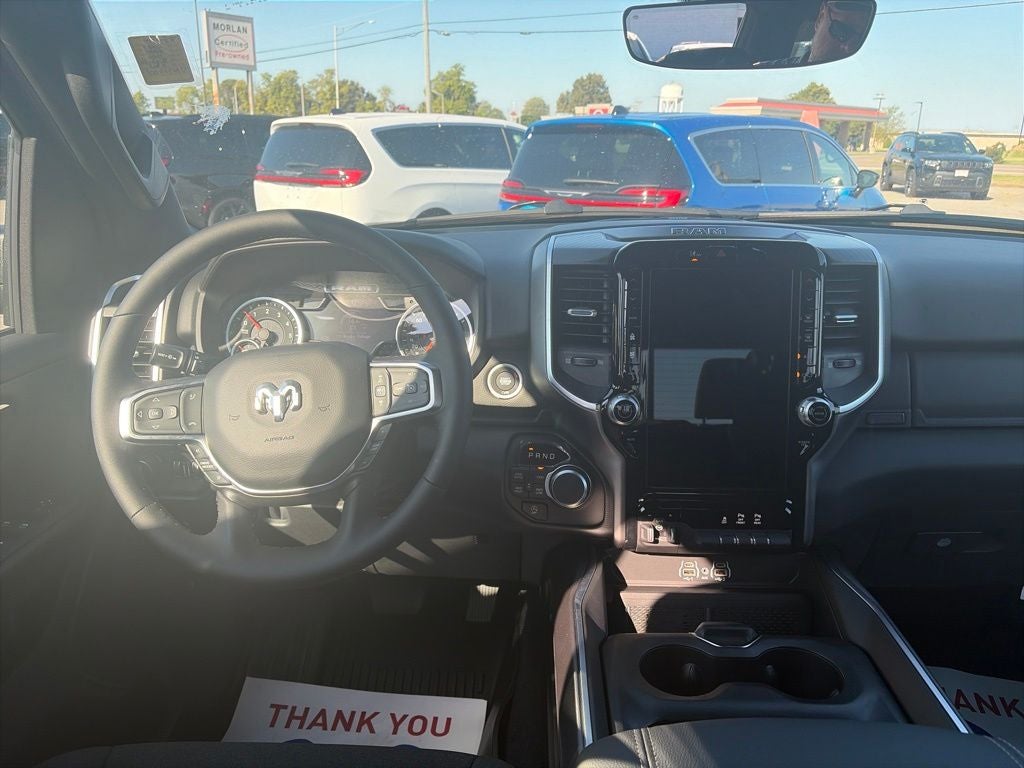2027 RAM Ram 1500 RAM 1500 BIG HORN CREW CAB 4X4 5'7' BOX