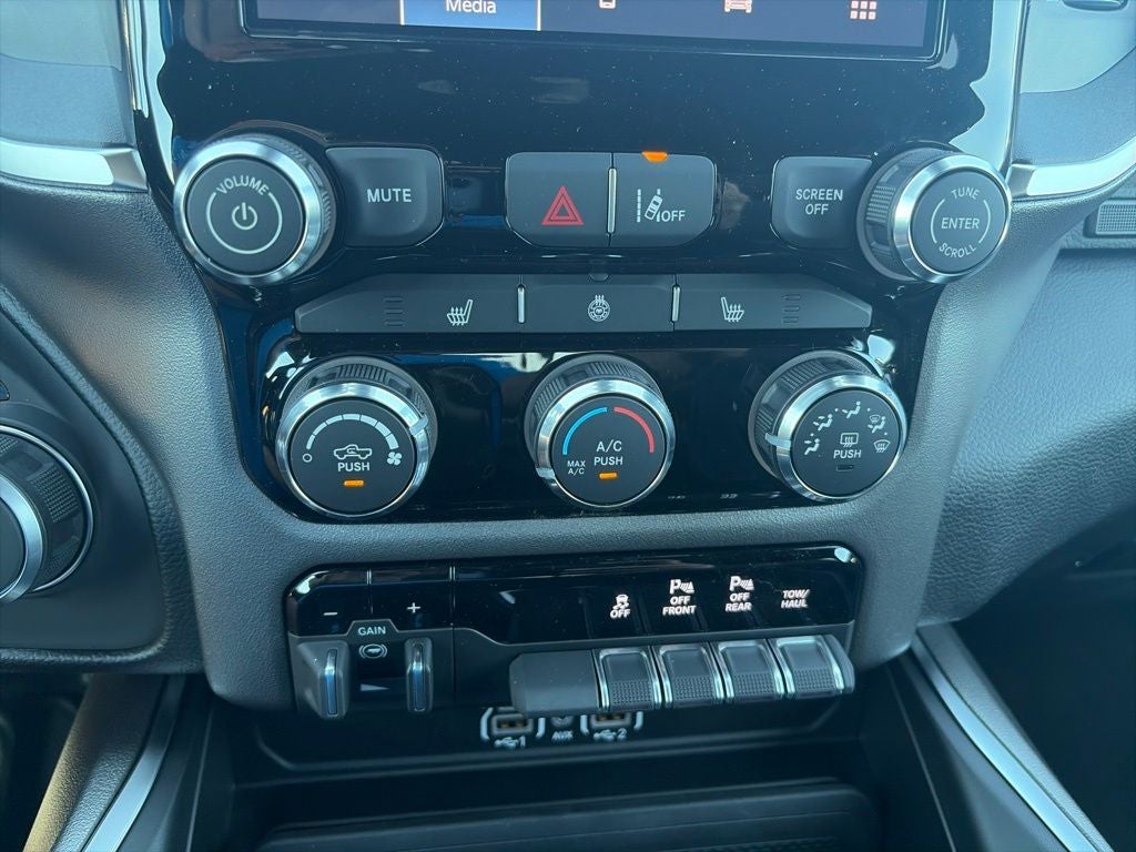 2026 RAM 1500 RAM 1500 BIG HORN CREW CAB 4X4 5'7' BOX