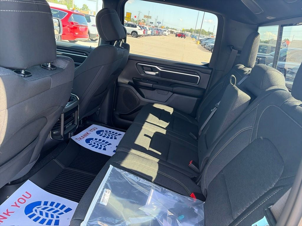 2027 RAM Ram 1500 RAM 1500 BIG HORN CREW CAB 4X4 5'7' BOX