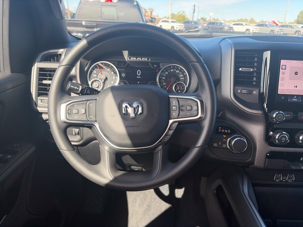 2027 RAM Ram 1500 RAM 1500 EXPRESS CREW CAB 4X4 5'7' BOX