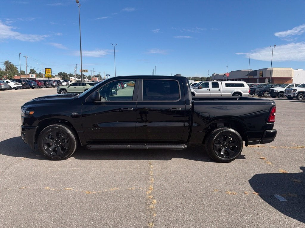 2027 RAM Ram 1500 RAM 1500 EXPRESS CREW CAB 4X4 5'7' BOX