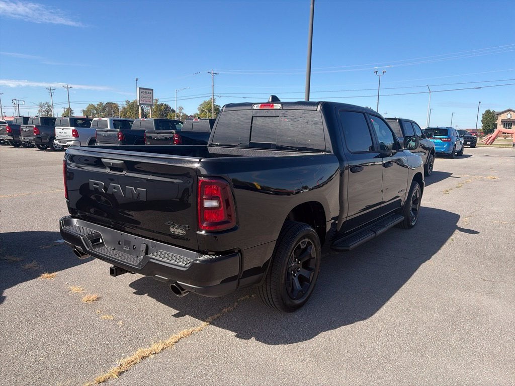 2027 RAM Ram 1500 RAM 1500 EXPRESS CREW CAB 4X4 5'7' BOX