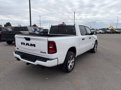 2027 RAM Ram 1500 RAM 1500 EXPRESS CREW CAB 4X4 5'7' BOX