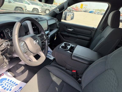 2027 RAM Ram 1500 RAM 1500 EXPRESS CREW CAB 4X4 5'7' BOX