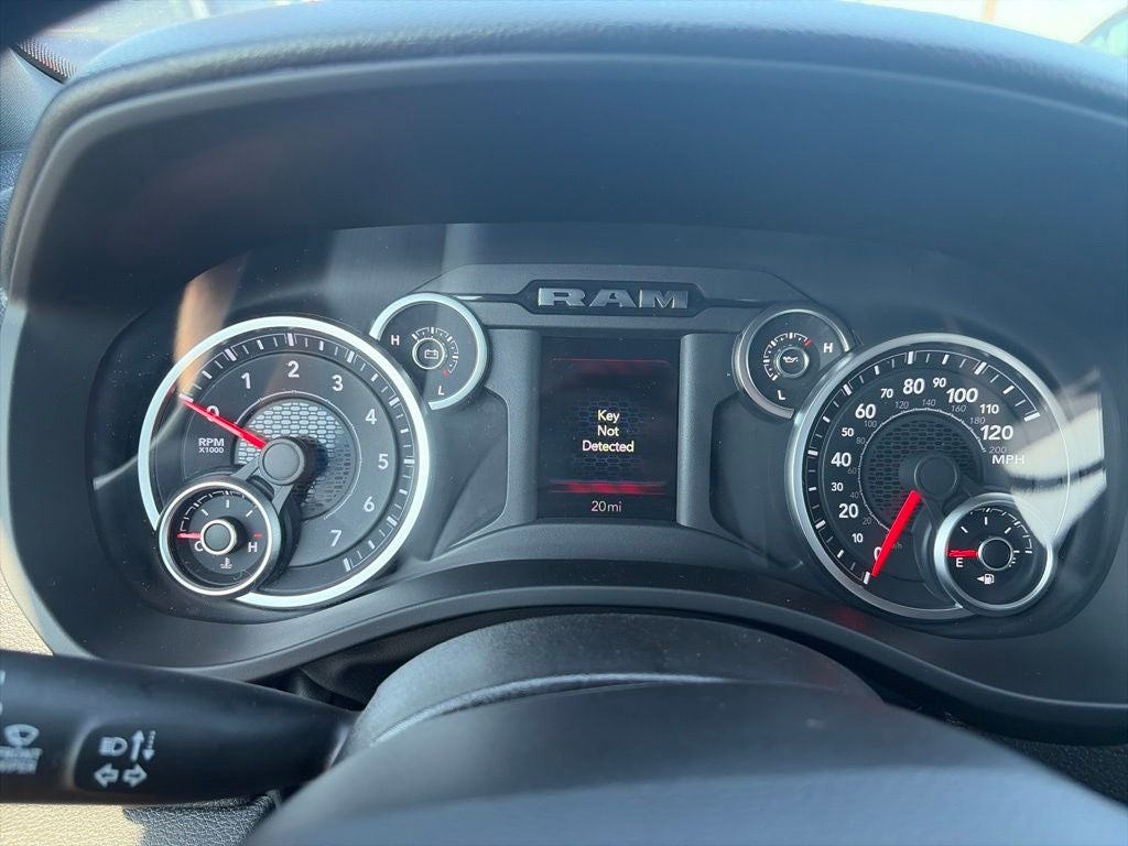 2026 RAM 1500 RAM 1500 EXPRESS CREW CAB 4X4 5'7' BOX