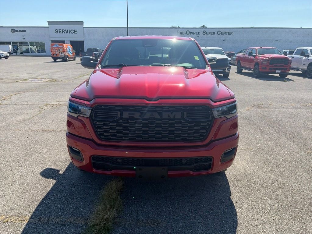 2026 RAM 1500 RAM 1500 EXPRESS CREW CAB 4X4 5'7' BOX