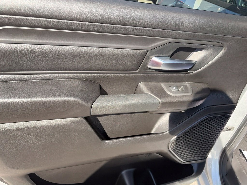 2027 RAM Ram 1500 RAM 1500 WARLOCK CREW CAB 4X4 5'7' BOX