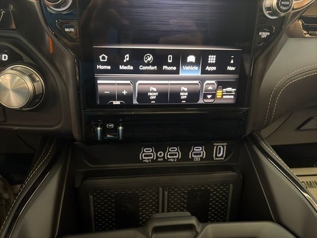 2026 RAM 1500 RAM 1500 LIMITED CREW CAB 4X4 5'7' BOX