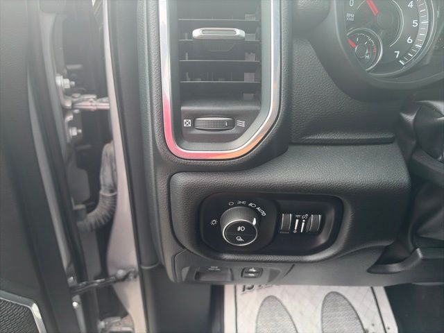 2025 RAM 1500 Laramie Crew Cab 4x4 5'7' Box