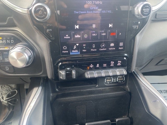 2023 RAM 1500 Laramie Crew Cab 4x4 5'7' Box