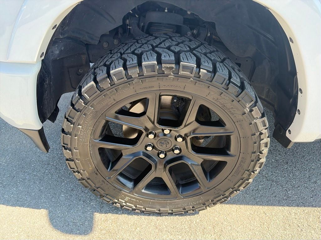 2022 RAM 1500 Laramie Crew Cab 4x4 5'7' Box