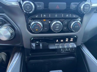 2022 RAM 1500 Laramie Crew Cab 4x4 5'7' Box