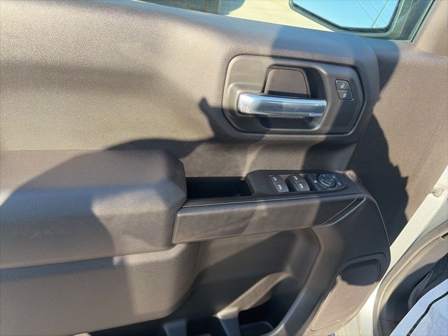 2025 Chevrolet Silverado 1500 4WD Crew Cab Short Bed Custom