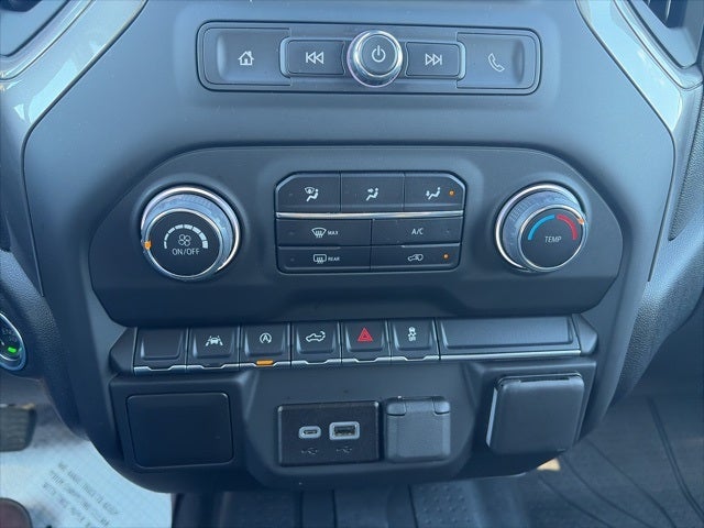 2025 Chevrolet Silverado 1500 4WD Crew Cab Short Bed Custom