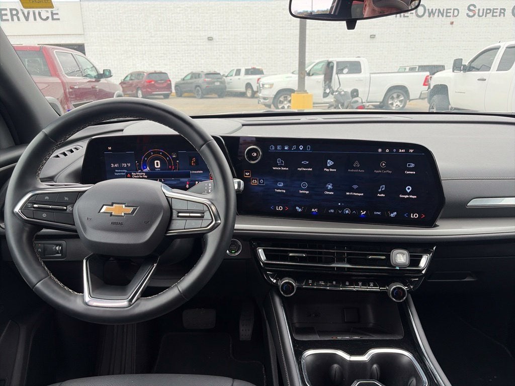2026 Chevrolet Traverse FWD LT