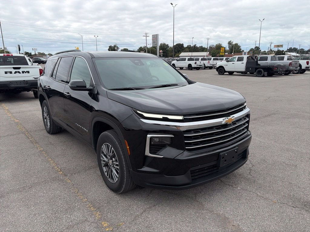 2026 Chevrolet Traverse FWD LT