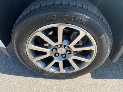 2022 GMC Canyon 4WD Crew Cab Short Box Denali