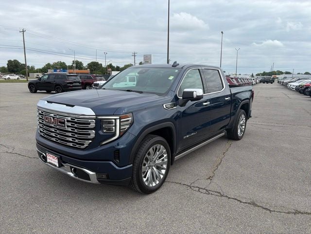 2023 GMC Sierra 1500 4WD Crew Cab Short Box Denali