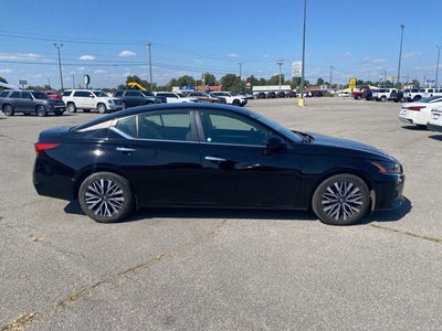 2023 Nissan Altima SV FWD