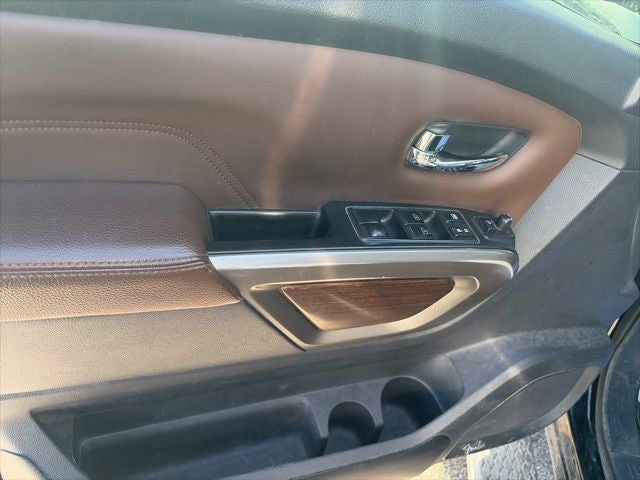 2021 Nissan TITAN Crew Cab Platinum Reserve 4x4