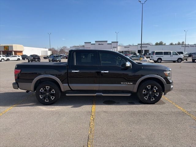 2021 Nissan TITAN Crew Cab Platinum Reserve 4x4