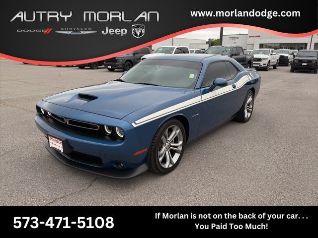 2022 Dodge Challenger R/T's photo