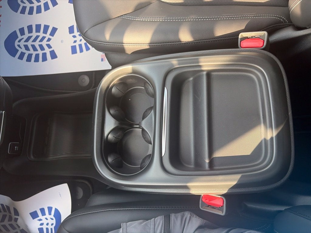 2027 Chrysler Pacifica PACIFICA SELECT