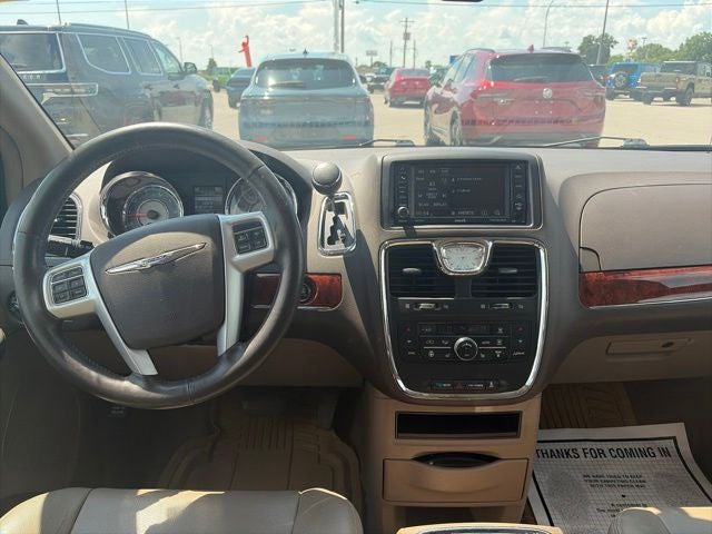 2015 Chrysler Town & Country Touring
