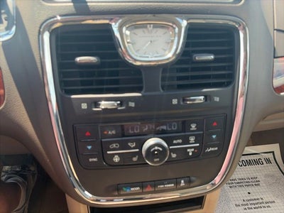 2015 Chrysler Town & Country Touring