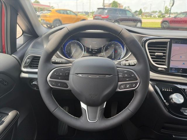 2027 Chrysler Pacifica PACIFICA SELECT