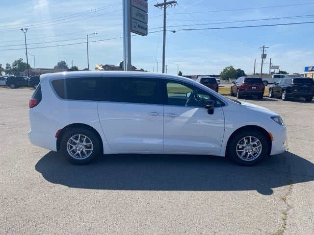 2026 Chrysler Voyager VOYAGER LX