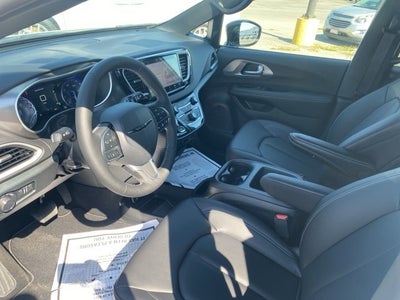 2026 Chrysler Voyager VOYAGER LX