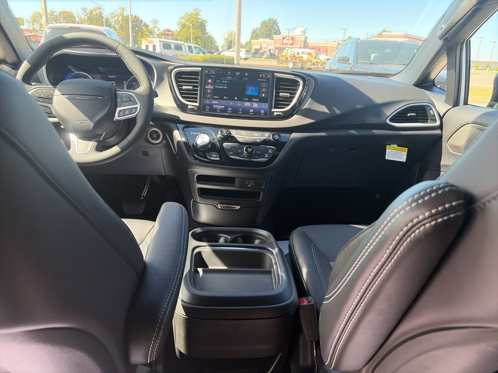2027 Chrysler Pacifica PACIFICA LX