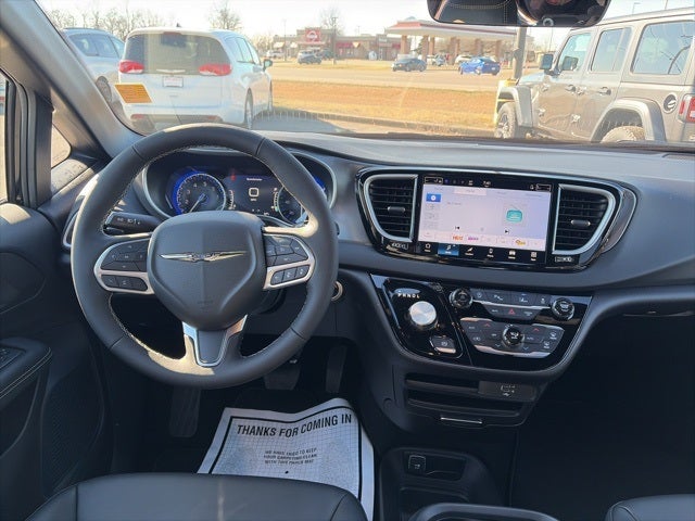 2026 Chrysler Voyager VOYAGER LX