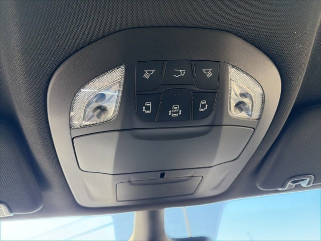 2026 Chrysler Voyager VOYAGER LX