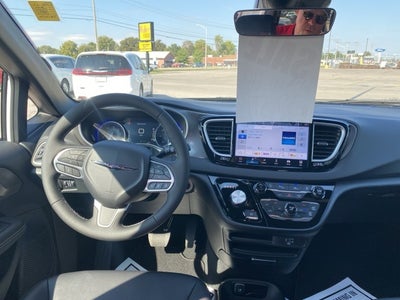 2026 Chrysler Voyager VOYAGER LX