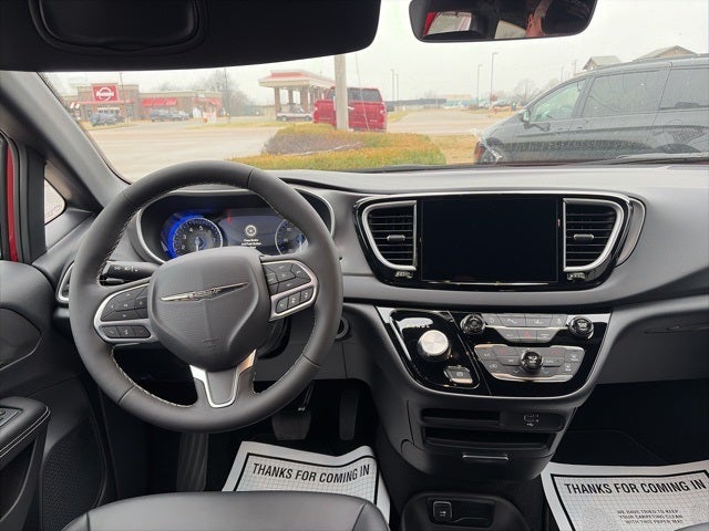 2026 Chrysler Voyager VOYAGER LX