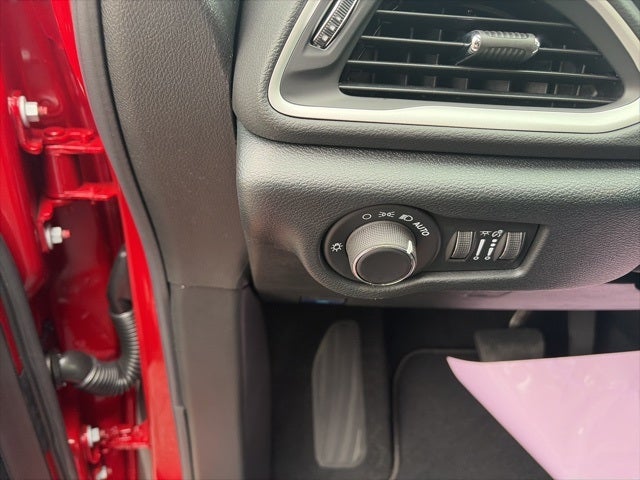 2026 Chrysler Voyager VOYAGER LX