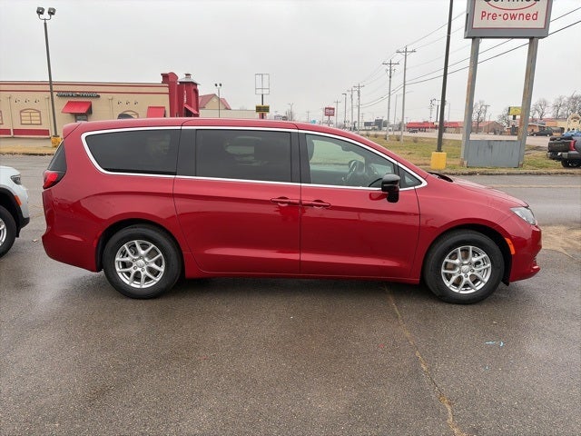 2026 Chrysler Voyager VOYAGER LX
