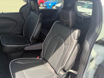 2027 Chrysler Pacifica PACIFICA LIMITED