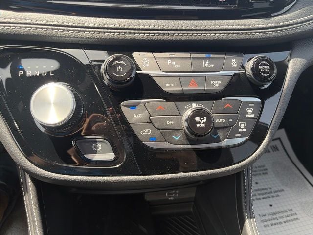 2027 Chrysler Pacifica PACIFICA LIMITED