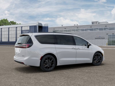 2027 Chrysler Pacifica PACIFICA LIMITED