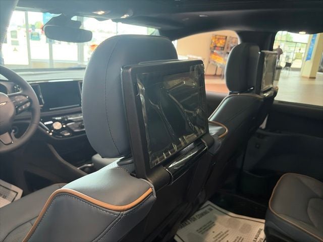 2027 Chrysler Pacifica PACIFICA PINNACLE AWD